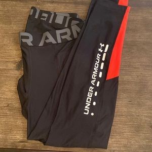 Under Armour men's black and orange leggings